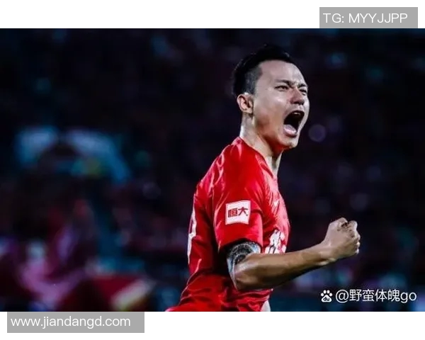 欧洲足球明星的黑色传奇与辉煌成就探索